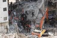 NEWS - Israel: Iranischer Raketeneinschlag trifft Bat Yam