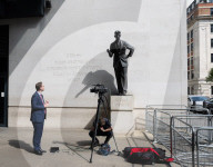 Guests departs Sunday with Laura Kuenssberg at the BBC, Broadcasting House, London, UK.