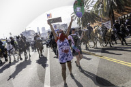 Peaceful Anti-Ice Protesters Face Off Against Law Enforcement Following "No Kings" Protest