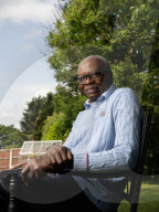 Expert witnesses are 'weakest link in English justice system', says wrongly convicted surgeon David Sellu.