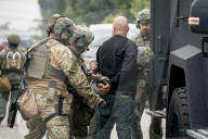 ICE removes illegal aliens from Los Angeles