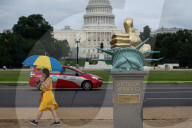 Anti-Trump statue appears on the National Mall