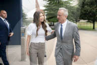 DHS Secretary Noem lands in hospital after touring biohazard lab with RFK Jr.