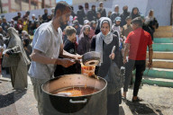 Israel-Hamas War 2025: Food Distribution in Gaza
