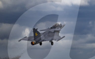 KI übernimmt das Cockpit: Saab und Helsing testen erfolgreich die Modifizierung eines Gripen E Kampfjets