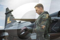 KI übernimmt das Cockpit: Saab und Helsing testen erfolgreich die Modifizierung eines Gripen E Kampfjets