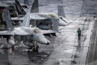 US aircraft carrier Nimitz sailing towards Middle East