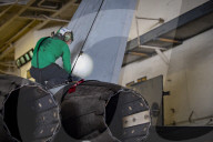 US aircraft carrier Nimitz sailing towards Middle East