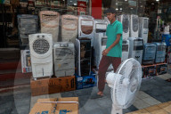 Hot Weather In Kashmir
