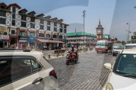 Hot Weather In Kashmir