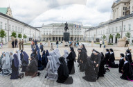Corpus Christi Procession In Warsaw