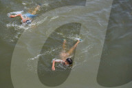 Heatwave Continues In Kashmir