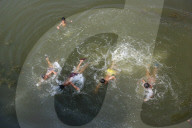 Heatwave Continues In Kashmir