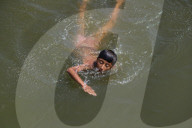 Heatwave Continues In Kashmir