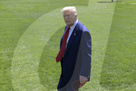 DC: President Trump hold a White House departure