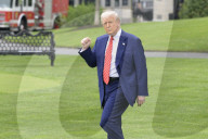DC: President Trump hold a White House departure