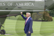 DC: President Trump hold a White House departure