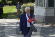 DC: President Trump hold a White House departure