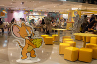 New Tom & Jerry Cafe  Opens In Shanghai