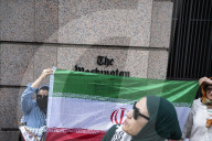 Crowd Of People Gathering Protesting Out Side Of The Washington Post Building They Started Marching To The White House 
