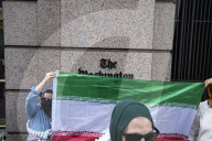 Crowd Of People Gathering Protesting Out Side Of The Washington Post Building They Started Marching To The White House 