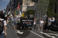 Crowd Of People Gathering Protesting Out Side Of The Washington Post Building They Started Marching To The White House 