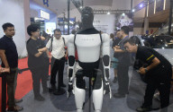Tesla's Humanoid Robot Optimus