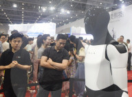 Tesla's Humanoid Robot Optimus