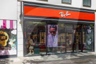 Ray-Ban Store
