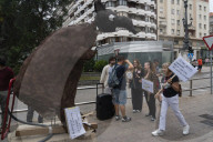 Neighborhood Protest For A Clean Santander