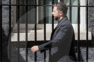 Keir Starmer welcomes Volodymyr Zelenskyy to No10