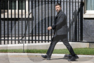 Keir Starmer welcomes Volodymyr Zelenskyy to No.10