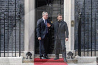 Keir Starmer welcomes Volodymyr Zelenskyy to No10