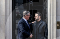 Keir Starmer welcomes Volodymyr Zelenskyy to No10