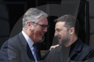 Keir Starmer welcomes Volodymyr Zelenskyy to No10