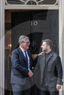 Keir Starmer welcomes Volodymyr Zelenskyy to No10