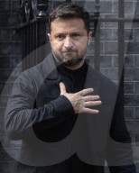 Keir Starmer welcomes Volodymyr Zelenskyy to No10