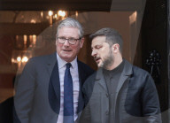 Keir Starmer welcomes Volodymyr Zelenskyy to No10
