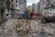 Pollution In Dhaka