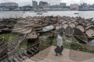 Everyday Life On The Riverside In Dhaka