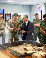 Prime Minister Keir Starmer watches Dutch-UK Marine training
