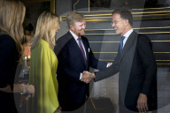 King of the Netherlands hosts dinner for NATO dignitaries 