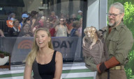 Scarlett Johansson brings baby dinosaur to TV interview