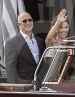 PEOPLE - Bezos-Hochzeit:  Jeff Bezos und Lauren Sanchez verlassen ihr Hotel