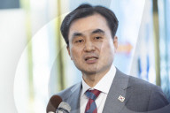 Ahn Gyu-baek Becomes First Civilian Nominee For South Korea's Defense Minister