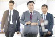 Ahn Gyu-baek Becomes First Civilian Nominee For South Korea's Defense Minister