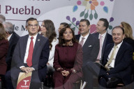 Mexico’s President Claudia Sheinbaum Meets Whit Gobernors
