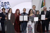 Mexico’s President Claudia Sheinbaum Meets Whit Gobernors