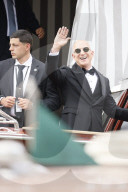 PEOPLE - Bezos-Hochzeit: Promis auf dem Weg zur Hochzeit in Venedig