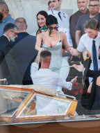 PEOPLE - Bezos-Hochzeit: Promis auf dem Weg zur Hochzeit in Venedig